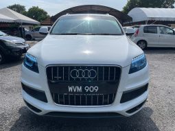 
Terpakai 2011 Audi Q7 full									