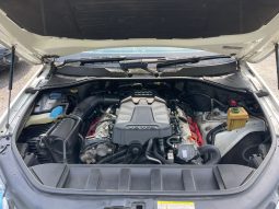 
Terpakai 2011 Audi Q7 full									