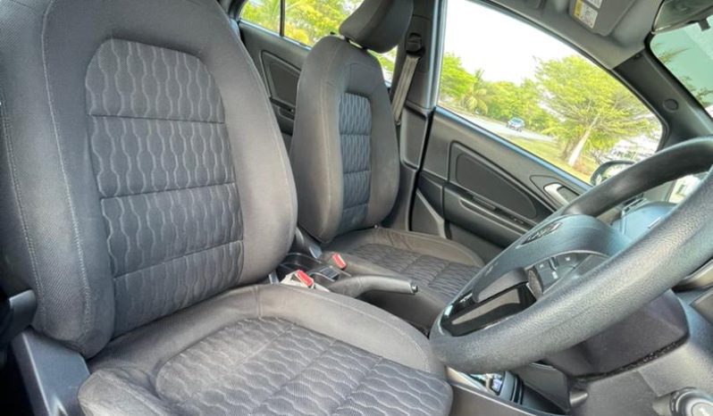 
Proton Iriz 1.6 Auto 2015 full									
