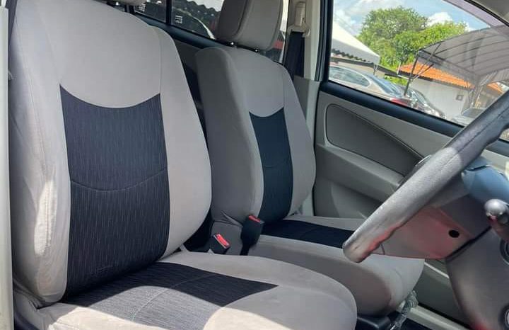 
Terpakai 2013 Perodua Myvi 1.3 EZ full									