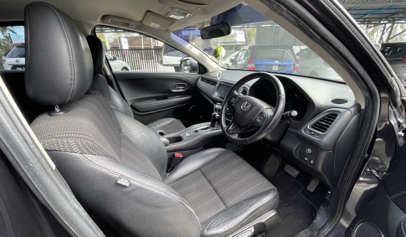 
Terpakai 2015 Honda HR-V full									