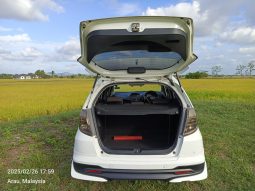 Terpakai 2013 Honda JAZZ 1.4 (A) HYBRID FL full