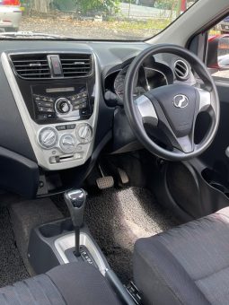 Terpakai 2017 Perodua Axia 1.0 G Auto full