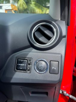 Terpakai 2017 Perodua Axia 1.0 G Auto full
