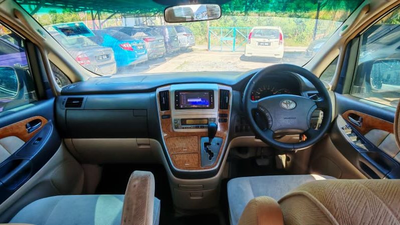
Terpakai 2006 Toyota ALPHARD 2.4 (A) ANH10W full									